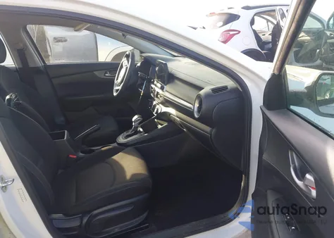 2021 Kia Forte Lxs из США, поврежденный, VIN 3KPF24AD9ME280995